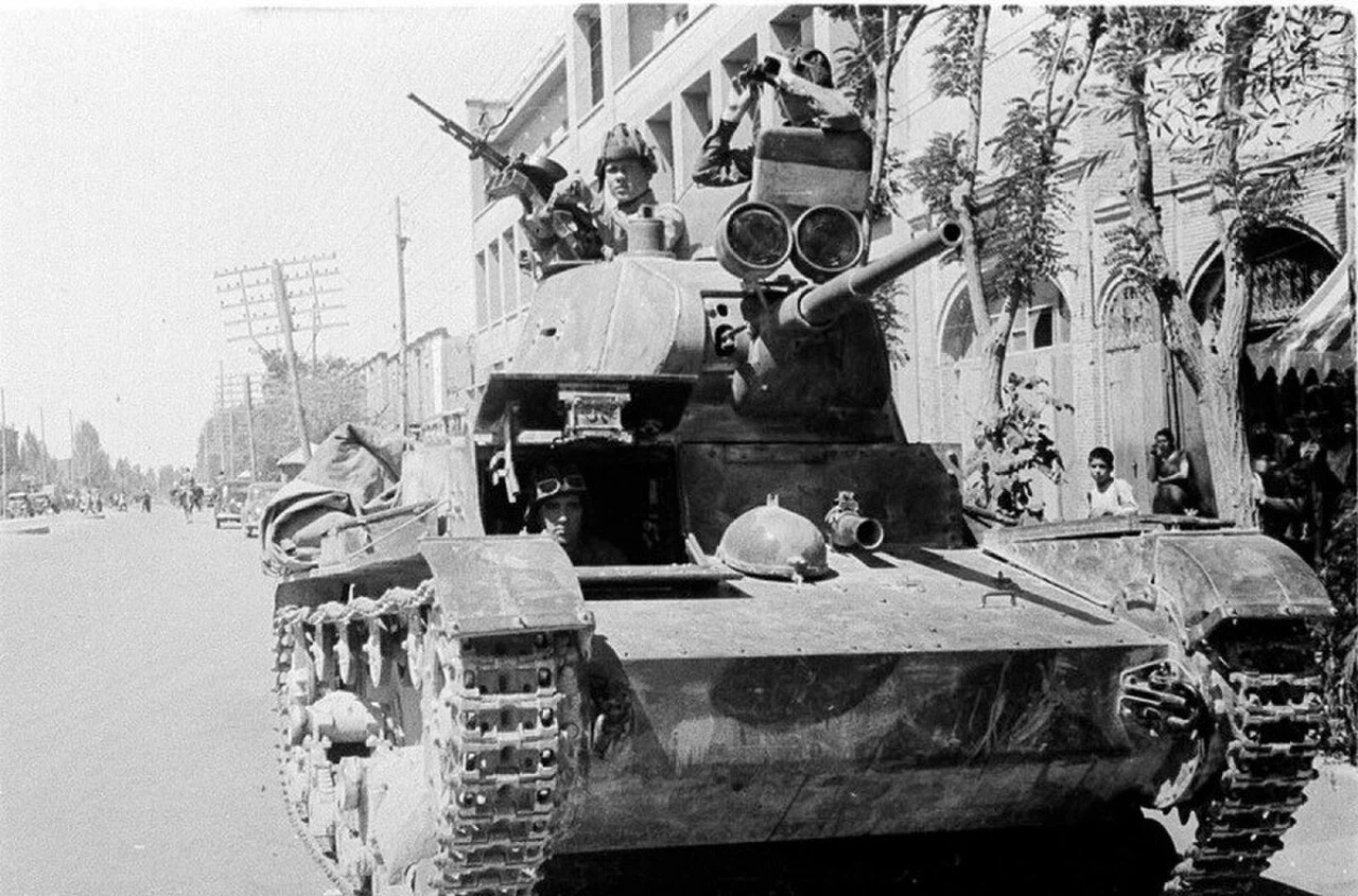 Soviet tankmen of the 6th Armoured Division in Tabriz